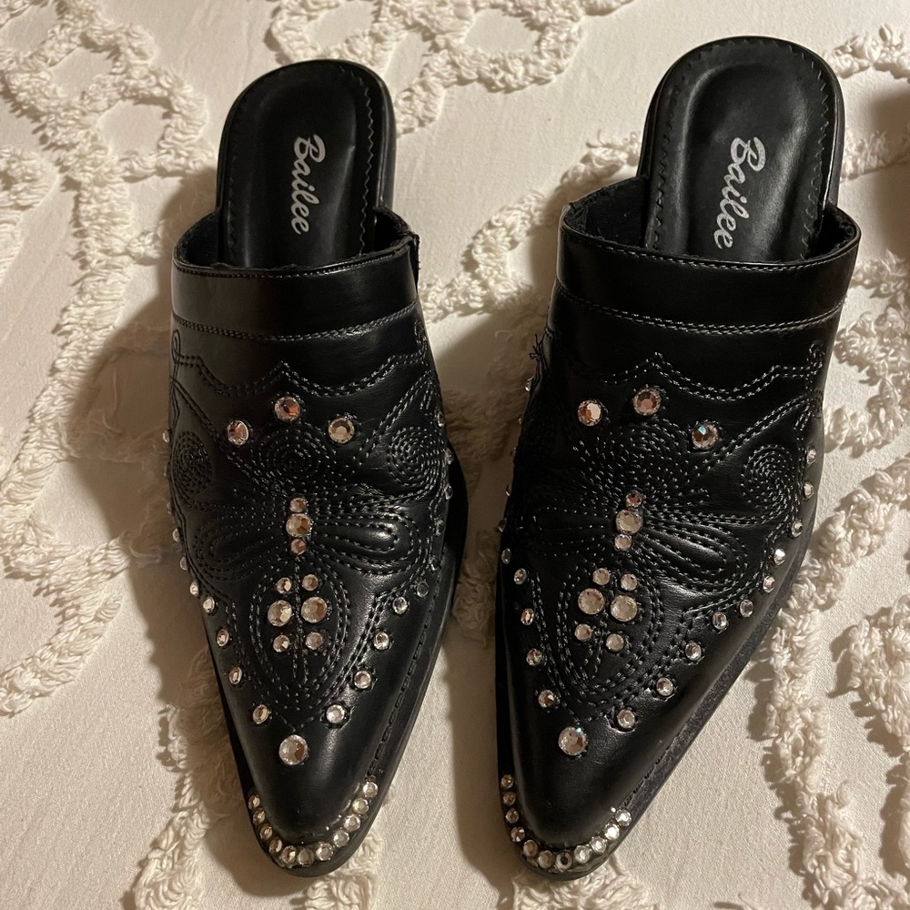 COPY - Black leather mules